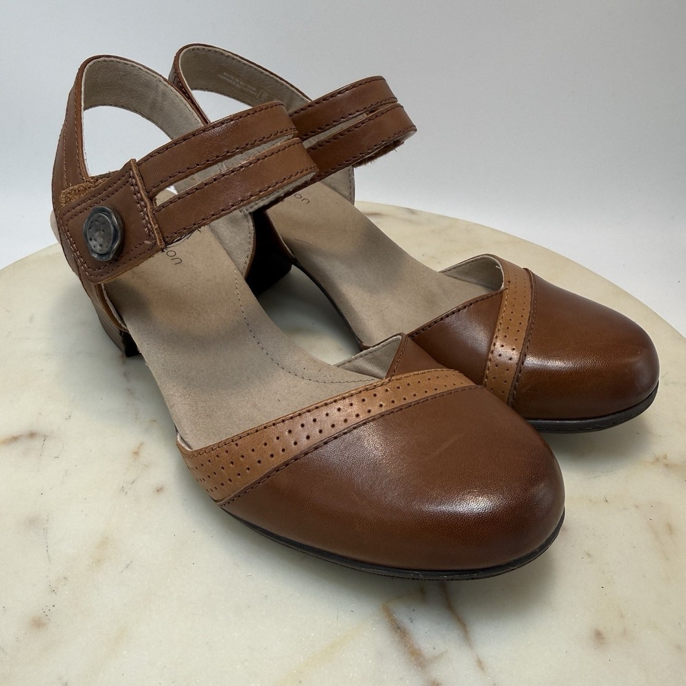 Clark's Valerie Rally Mary Jane Sandals Women's Size 6 M Brown Mahogany Peasant
